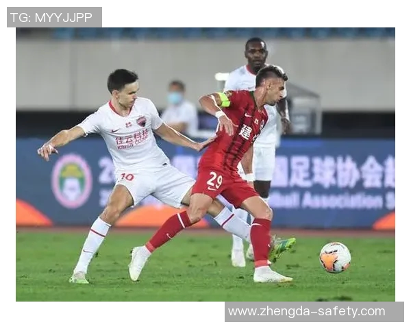 深圳足球队战术解析与未来发展方向的深度探讨 深圳足球队战术解析与未来发展方向的深度探讨